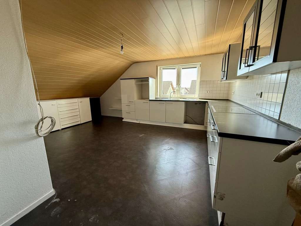 Immobilie in Hambrücken - Charmante 3-Zimmer-DG-Wohnung mit ausgebautem Dachstuhl - Bild 3