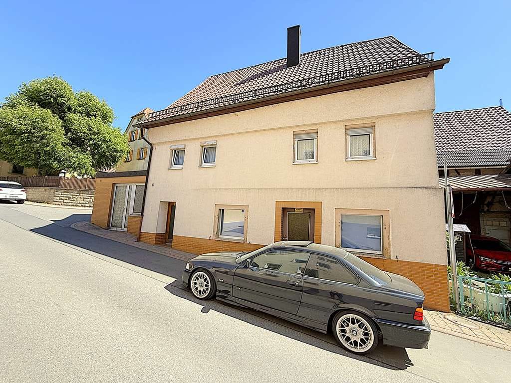 Immobilie in Hüffenhardt - Ein-/Zweifamilienhaus mit qualitativer Halle / Werkstatt als Gewerbemöglichkeit in Hüffenhardt - Bild 2