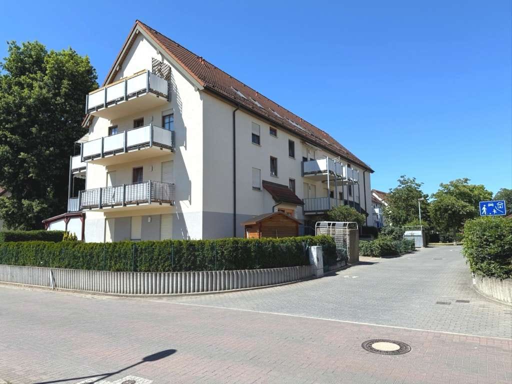 Immobilie in Leegebruch - vermietete 3 Zimmer-Eigentumswohnung im 2.OG zu verkaufen! - Bild 0