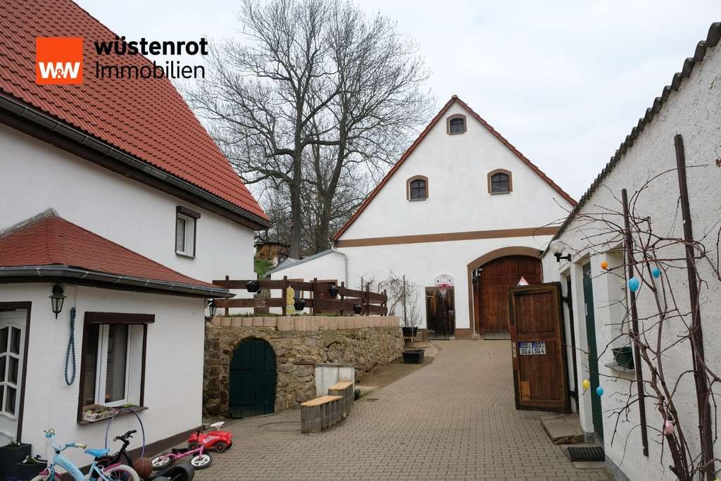 Immobilie in Ostrau - Großzügiges Einfamilienhaus mit Nebengebäuden und Photovoltaikanlage in Obersteina - Bild 2