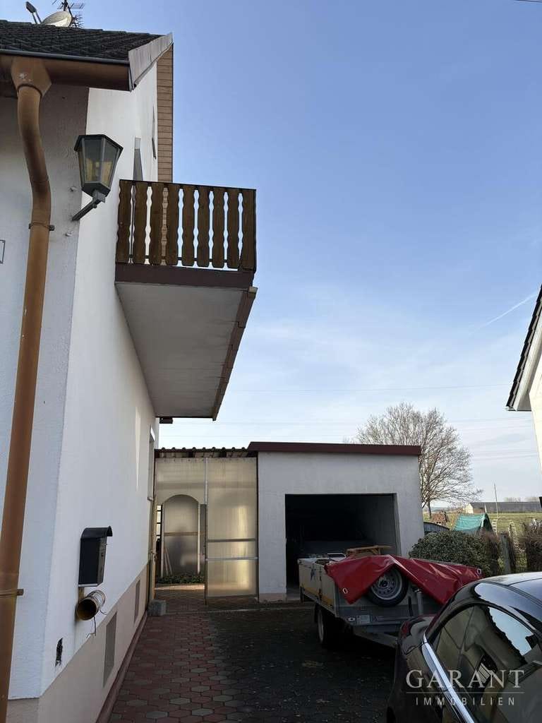 Immobilie in Biberbach - Familienfreundliche Doppelhaushälfte mit Garten und Garage in Biberbach - Bild 2