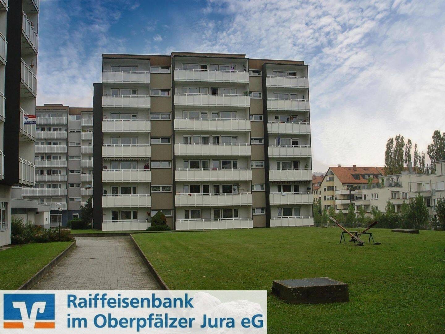 Immobilie in Regensburg - Vermietetes 1-Zimmer-Apartment mit Balkon und Domblick - Regensburg West - Bild 0