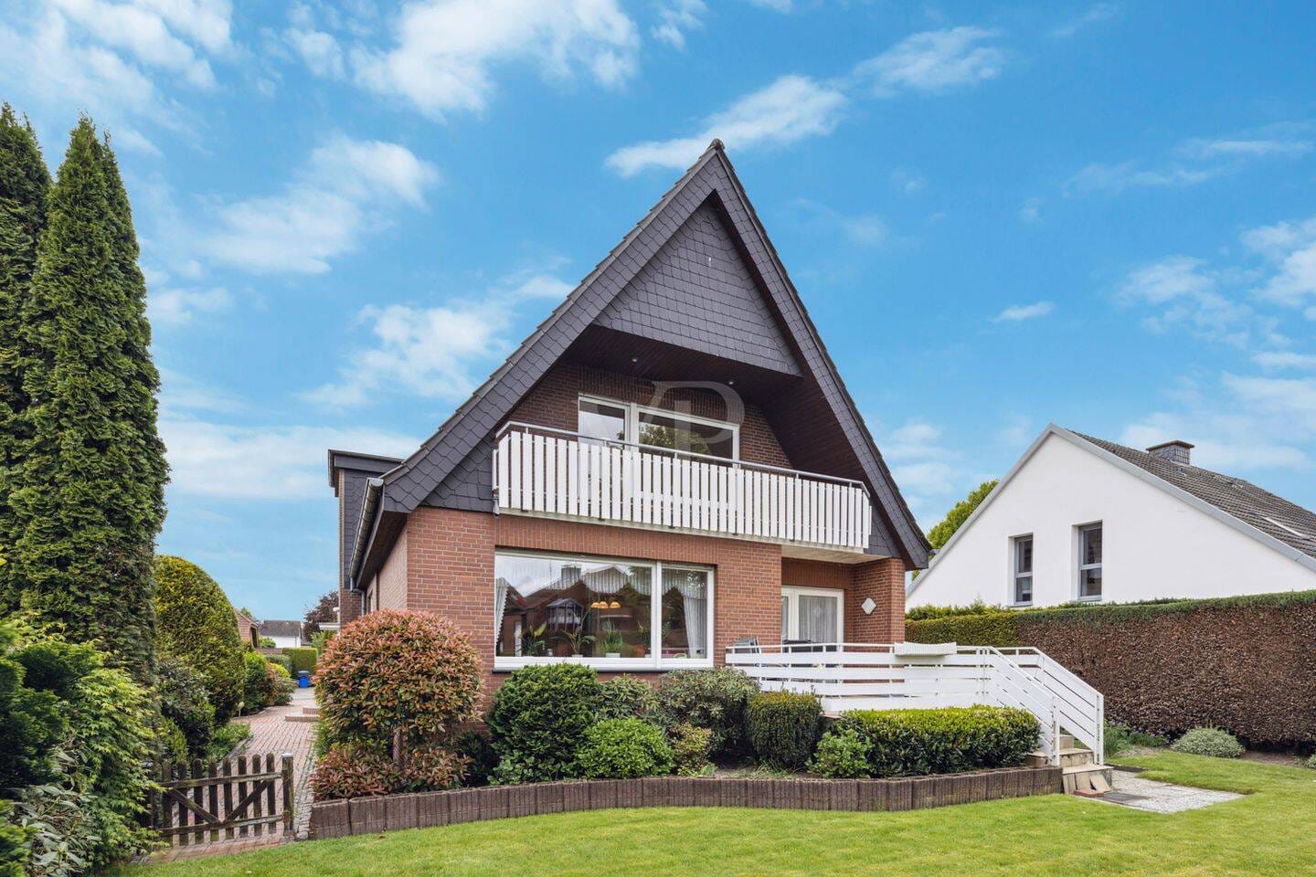 Immobilie in Ibbenbüren - Charmantes Einfamilienhaus mit vielseitigen Nutzungsmöglichkeiten – Ideal für Mehrgenerationenwohnen - Bild 4