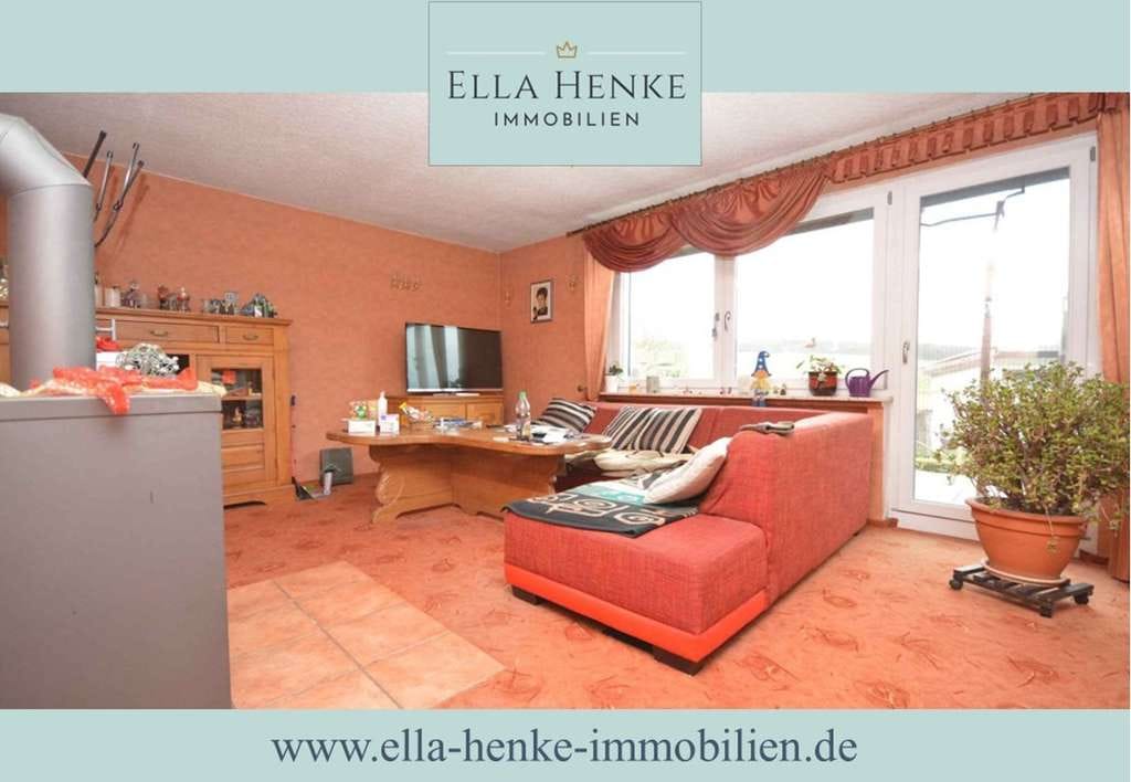 Immobilie in Liebenburg - Freistehendes Einfamilienhaus in Feldrandlage mit 7 Zimmern, Keller + Doppelgarage. - Bild 0