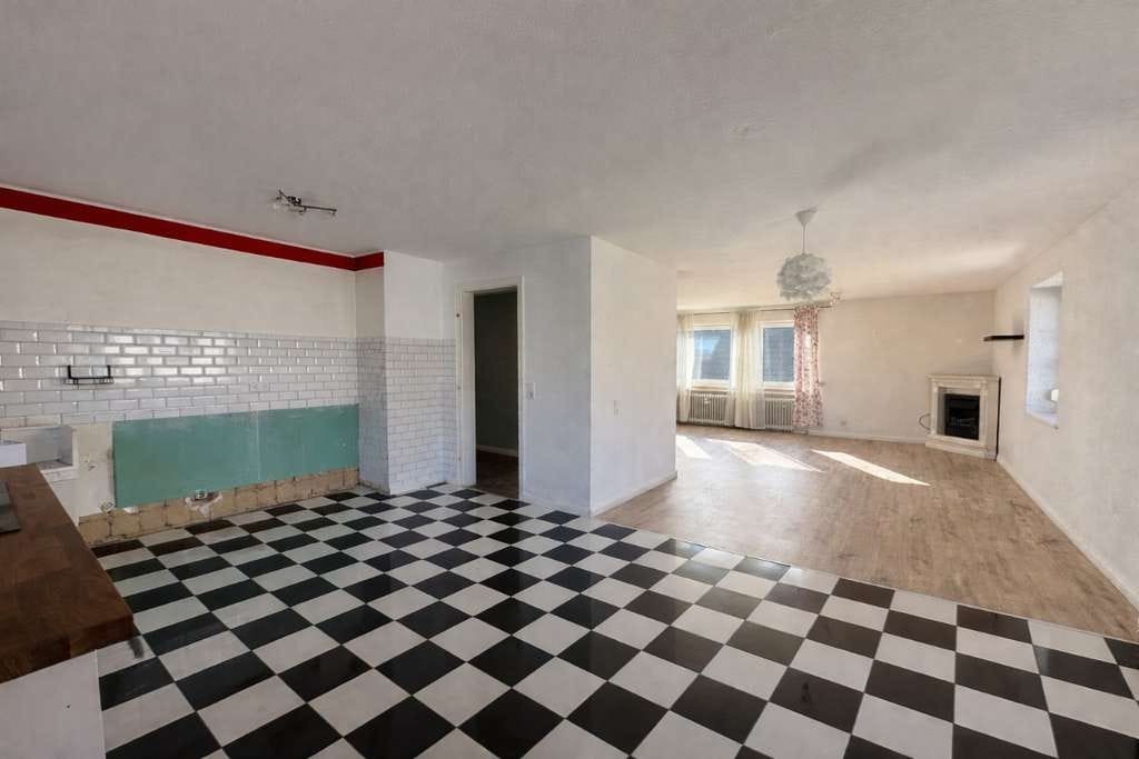 Immobilie in Magstadt - Ruhiges Wohnglück zu einem TOP-Preis: 4 Zimmer- Wohnung mit Balkon und TG sucht neuen Eigentümer! - Bild 4