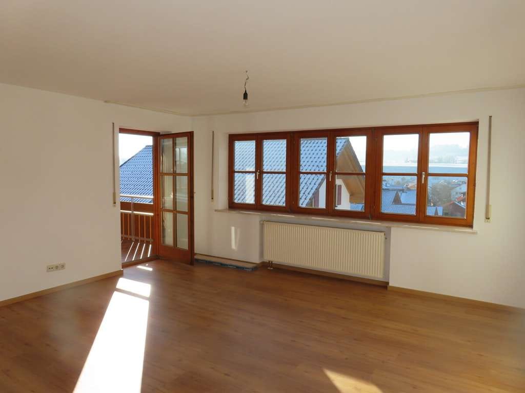 Immobilie in Obergünzburg - Zweifamilienhaus mit ELW in sonniger Wohnlage mit Bergblick! - Bild 4