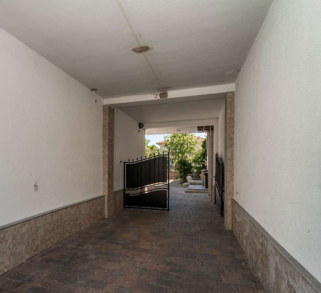 Immobilie in Neulußheim - Zweifamilienhaus im Herzen von Neulußheim – voller Potenzial für modernes Wohnen - Bild 2