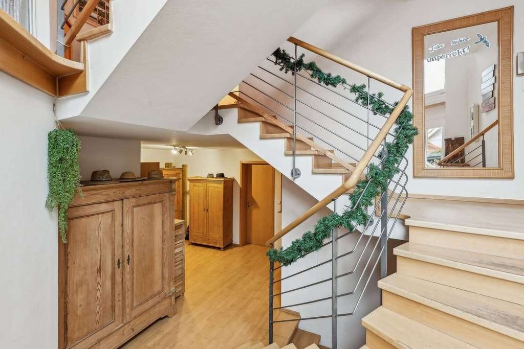 Immobilie in Bad Nauheim - Energieeffizientes Einfamilienhaus mit Einliegerwohnung & Appartement im Dachgeschoss 🌹 - Bild 4