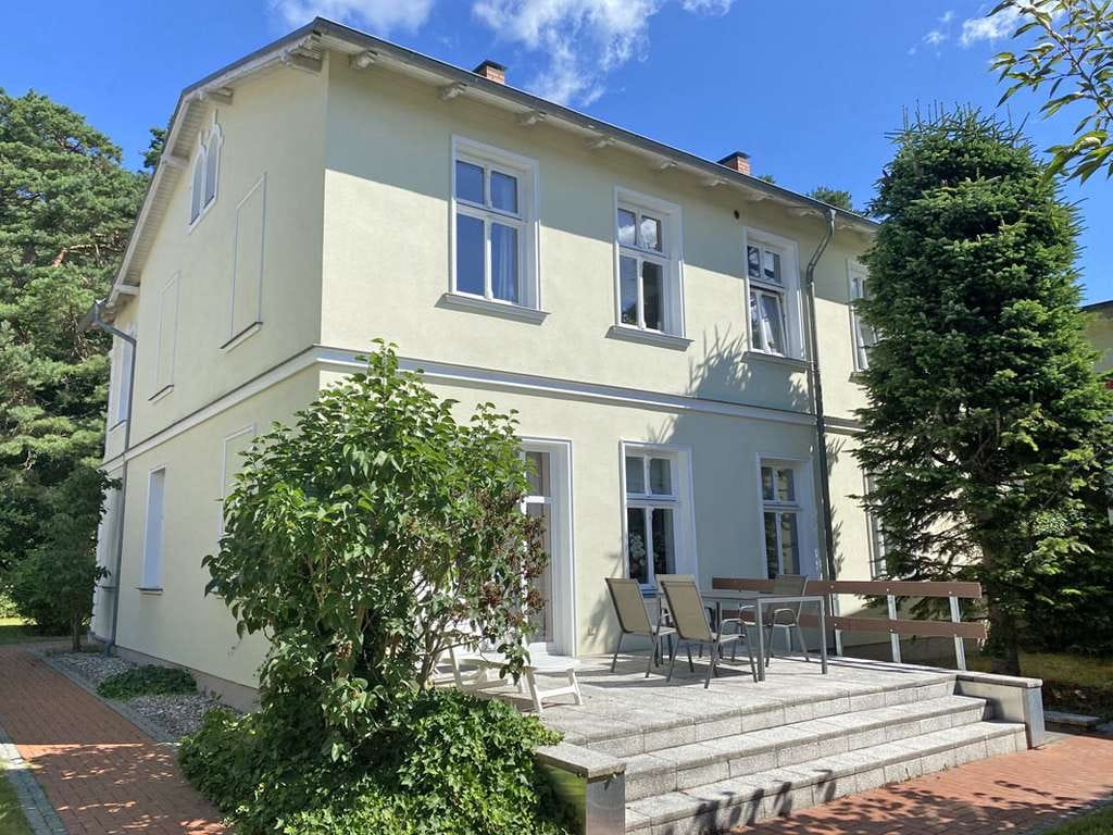 Immobilie in Zinnowitz - „Villa Waldblume“ - eine Perle mit Charme und Potenzial, nur 400 Meter vom Strand - Bild 1