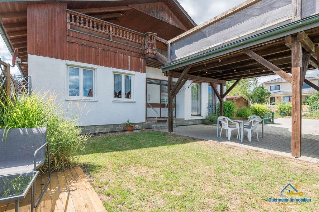Immobilie in Ihrlerstein - Besonderes Einfamilienhaus mit Ferienapartments, Wintergarten, Sauna & Loggia und Blick auf Kelheim - Bild 3