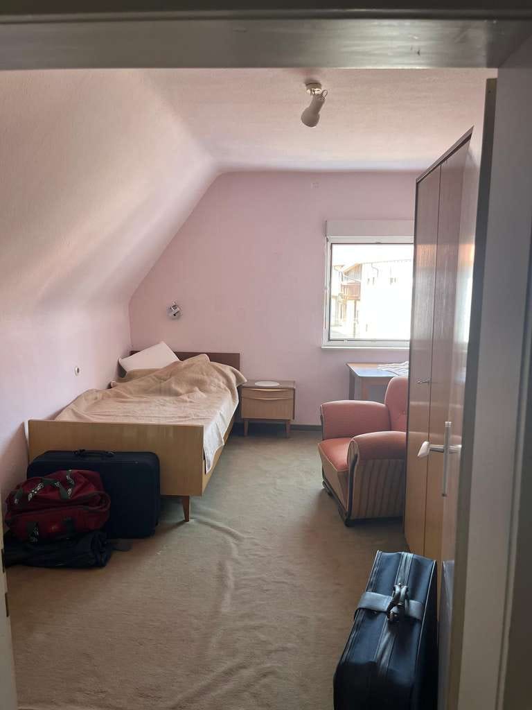 Immobilie in Offenbach an der Queich - Einfamilienhaus mit 710 m² Grundstück, 6 Zimmern, Garten&Garage - Bild 3