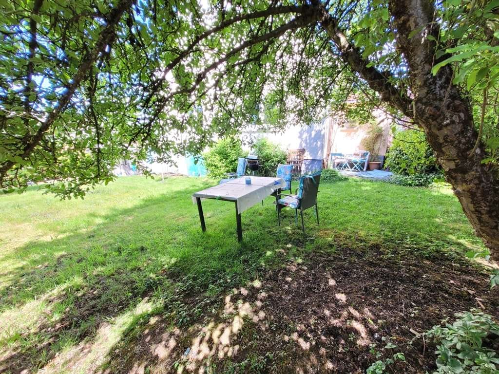 Immobilie in Enspel - Liebevoll gestaltetes Einfamilienhaus mit wunderschönem Garten in ruhiger Lage von Enspel - Bild 3
