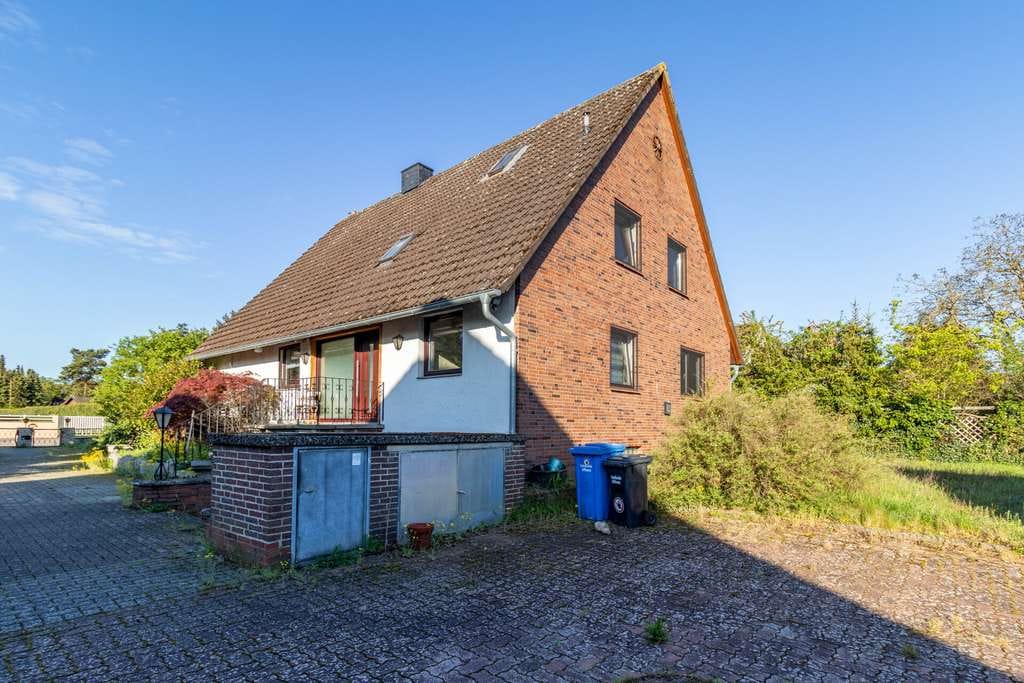 Immobilie in Sassenburg - Gifhorn Haus Kaufen. Haus Kaufen Sassenburg. Haus In Gifhorn Kaufen. Haus Kaufen In Sassenburg. TOP! - Bild 0