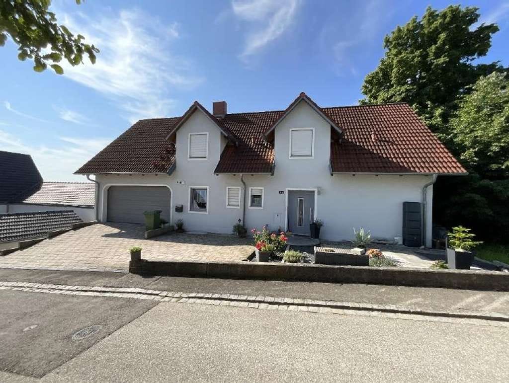 Immobilie in Hettenshausen - Traumhafte Ortsrandlage - für Handwerker und Bastler;  Wohnhaus mit Einliegerwohnung in Ilmmünster - Bild 0