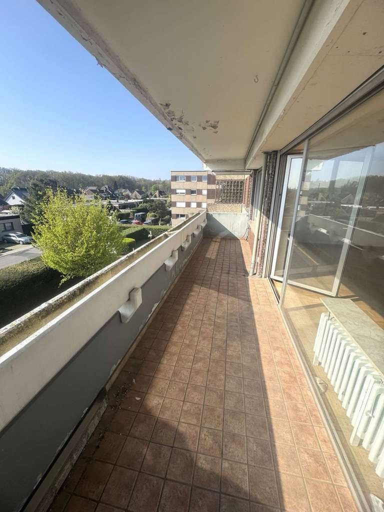 Immobilie in Dinslaken - Sanierungsbedürftige großzügige Wohnung nah des Wohnungswaldes - Bild 2