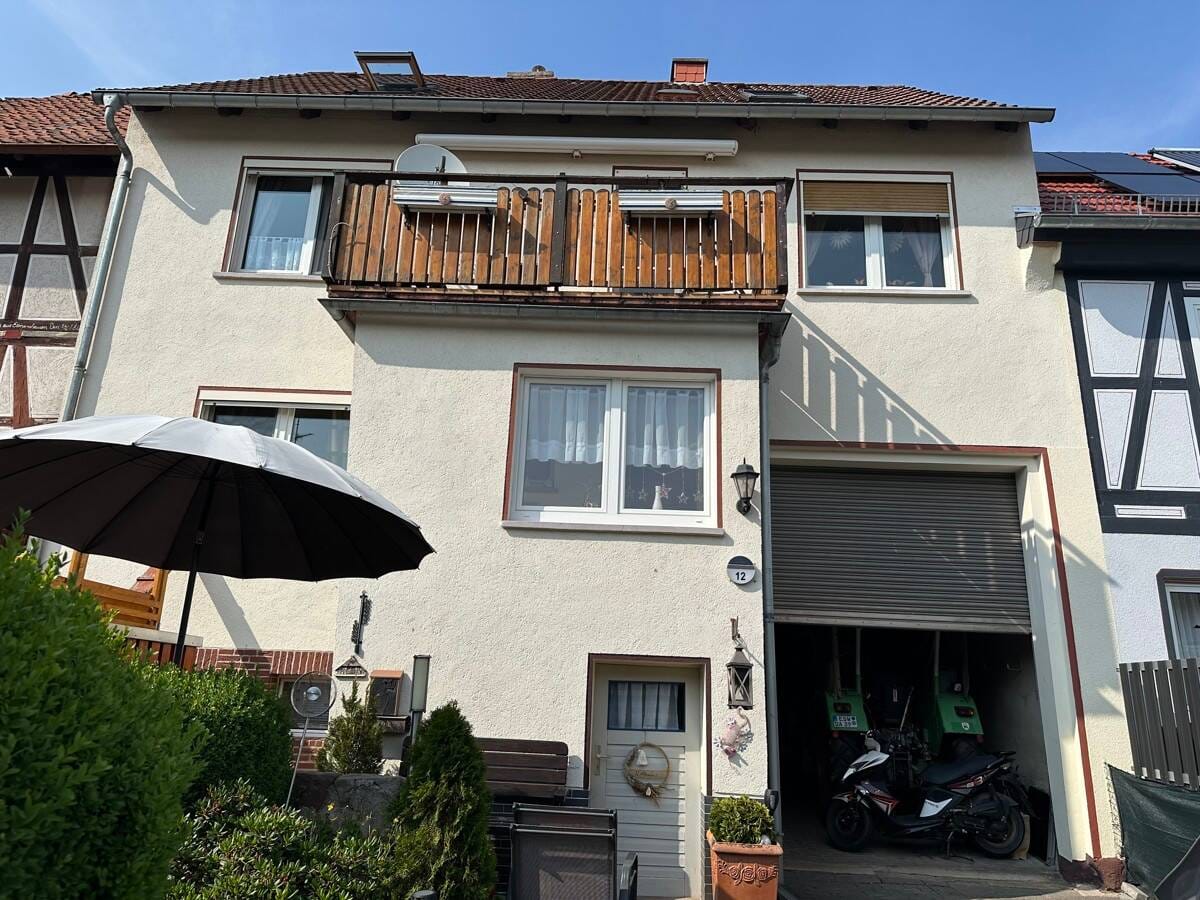 Immobilie in Waldkappel - Schönes Einfamilienhaus ca.120m²  mit Scheune und großem Grundstück ca.863m² ! - Bild 0