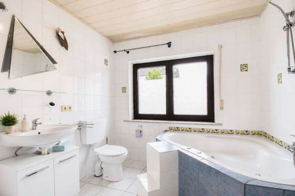 Immobilie in Gernsheim - Ankommen und wohlfühlen: Erdgeschosswohnung mit Gartenparadies - Bild 2