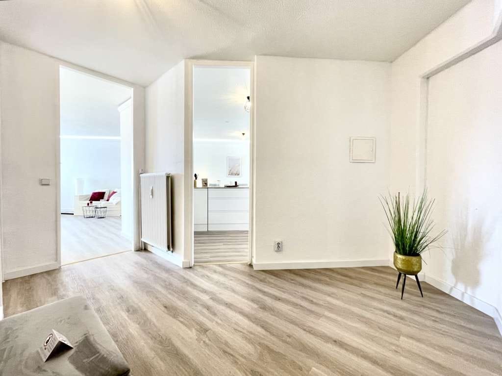 Immobilie in Hannover - Ihmezentrum! **Penthouse-Feeling in Linden**
TOP-Renovierte 3 Zimmer-Wohnung! - Bild 1