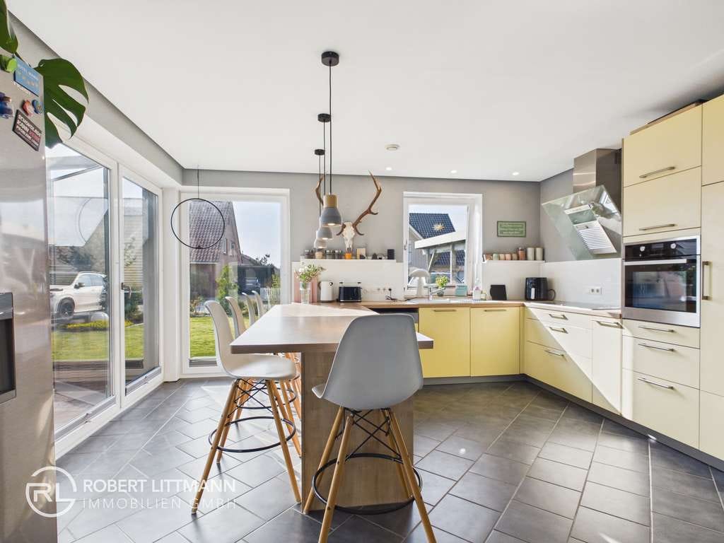 Immobilie in Westerholt - Modernes Architektenhaus mit lichtdurchflutetem Wohnkonzept & traumhaftem Sommergarten - Bild 4