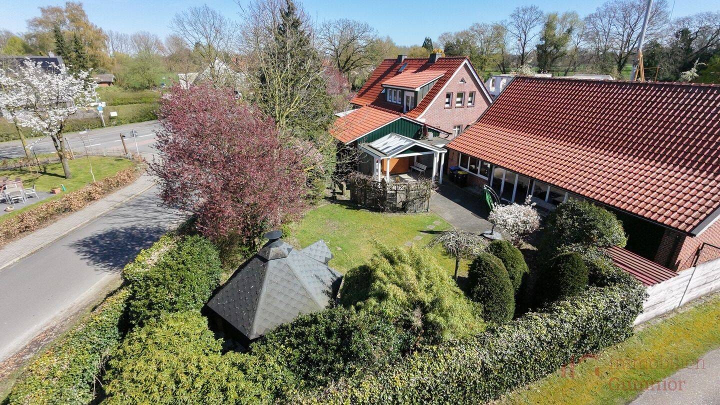 Immobilie in Ohne - IMMOBILIEN GUMNIOR präsentiert: Modernes Einfamilienhaus im Landhausstil mit großem Nebengebäude/Jagdzimmer - Bild 0