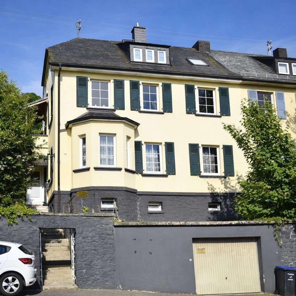 Immobilie in Kirn - Top-Gelegenheit!  Schönes Dreifamilienhaus in Kirn zu verkaufen - Bild 0