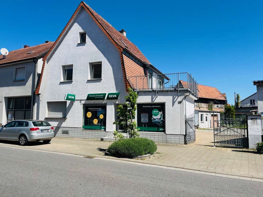 Immobilie in St. Leon-Rot - Frisch renoviertes freistehendes Haus mit Gewerbeeinheit und  Bauplatzpotential - Bild 0