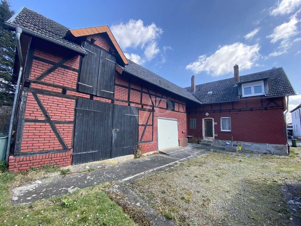 Immobilie in Coburg - Einfamilienhaus mit großzügigem Nebengebäude - Bild 2