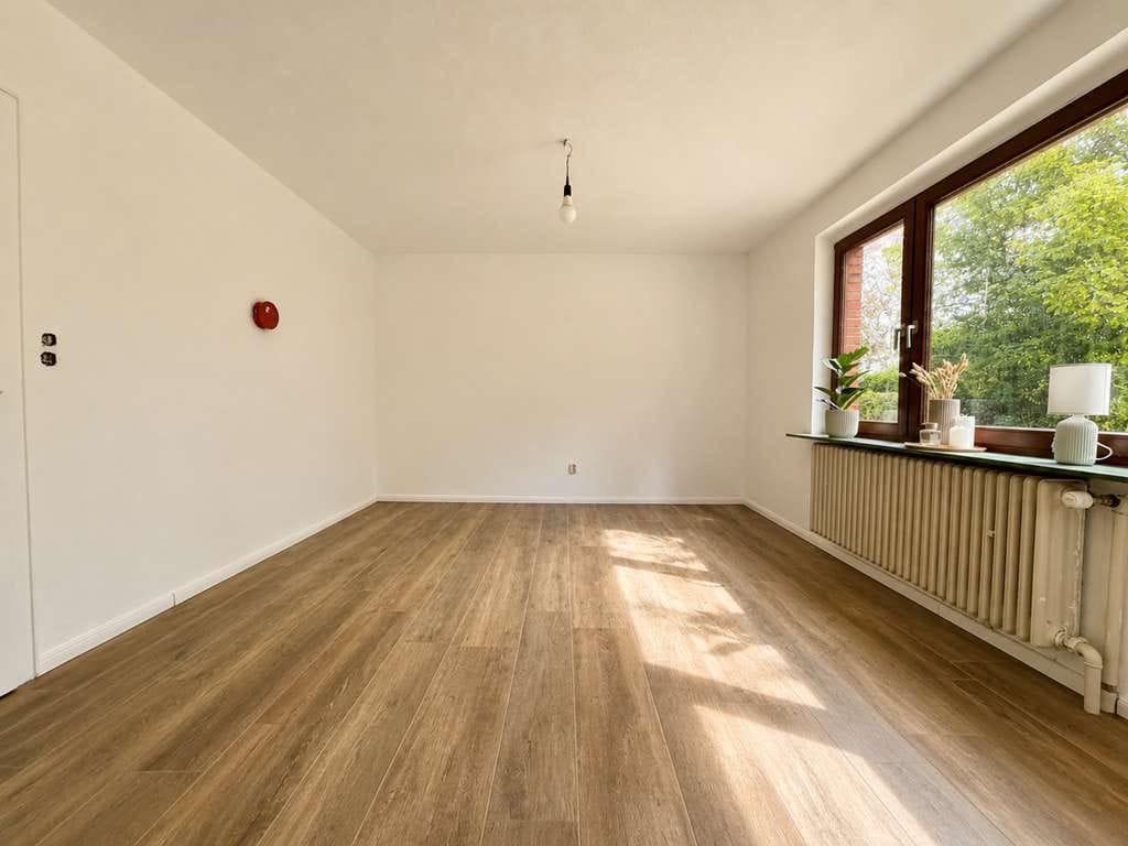 Immobilie in Meldorf - Renovierungsbedürftiges Einfamilienhaus mit Einliegerwohnung in ruhiger Wohnlage von Meldorf! - Bild 3