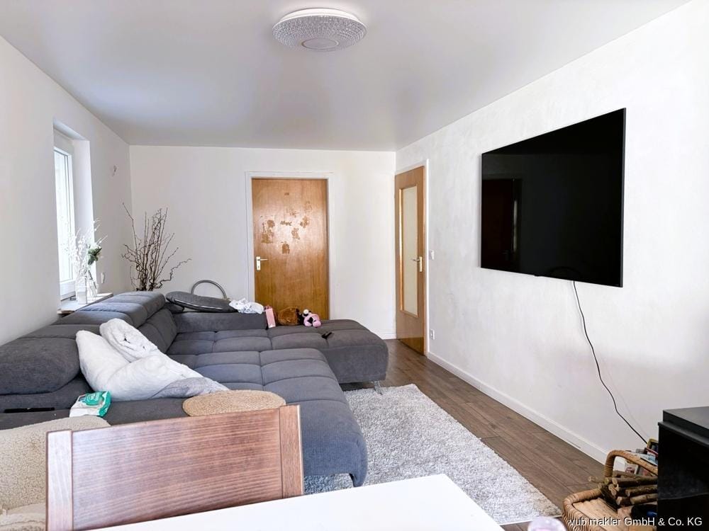 Immobilie in Marktredwitz - Zwei Etagen voller Möglichkeiten - Ihr neues Zuhause mit Dachterrasse in Marktredwitz/Wölsauerhammer - Bild 3