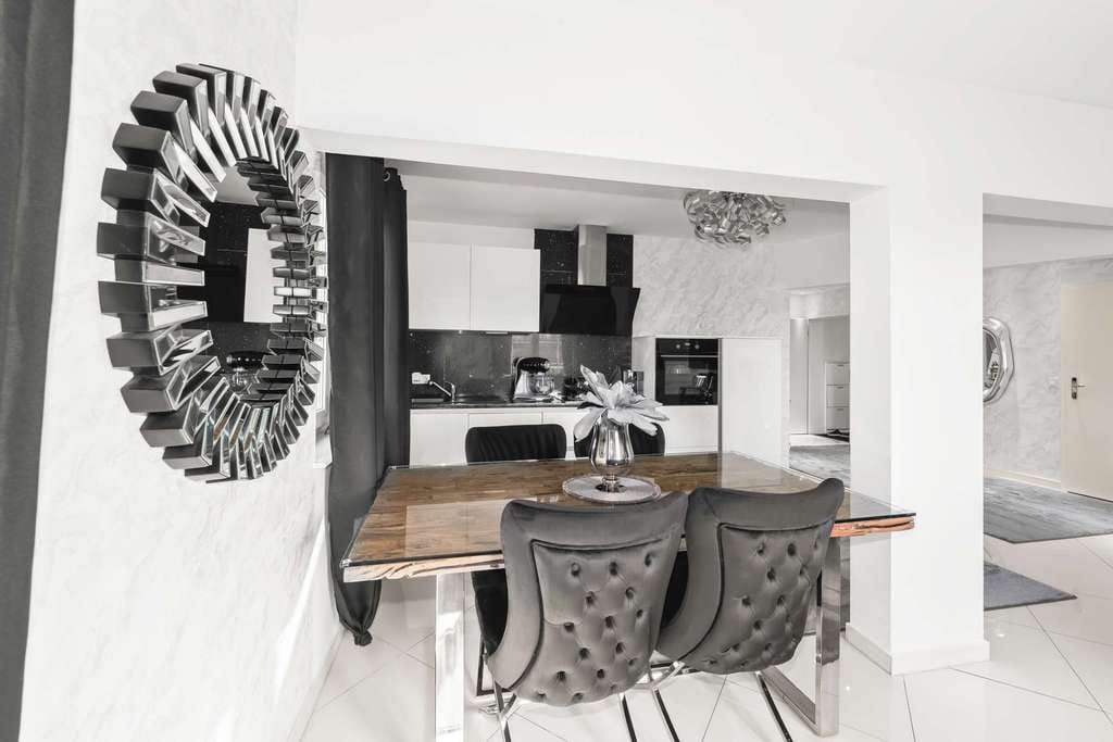 Immobilie in Seukendorf - Exklusive 4 Zimmer Wohnung mitten in Seukendorf - Bild 2