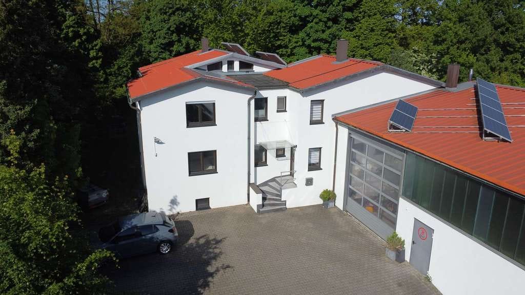 Immobilie in Ravensburg - Bürogebäude mit Betriebsleiterwohnung in Ravensburg-Schmalegg - Bild 0