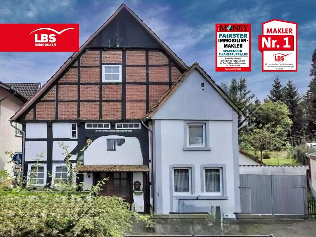 Immobilie in Lemgo - Charaktervolles Fachwerkhaus mit authentischem Charme und Potenzial... - Bild 0