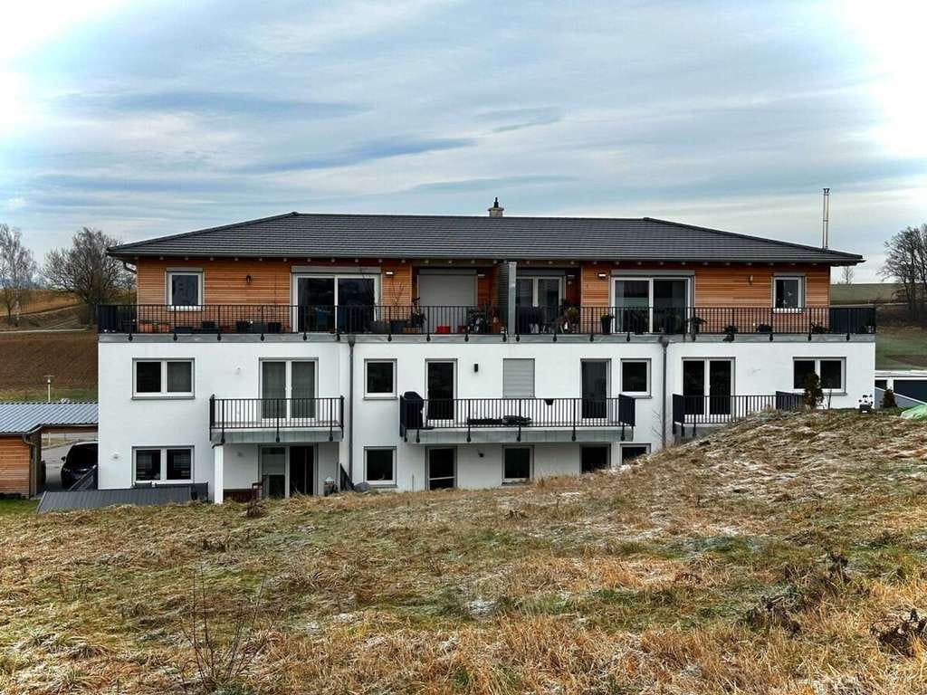 Immobilie in Oberschneiding - Penthouse mit beeindruckender Dachterrasse – Moderner Neubau in ruhiger Lage nahe Straubing - Bild 1