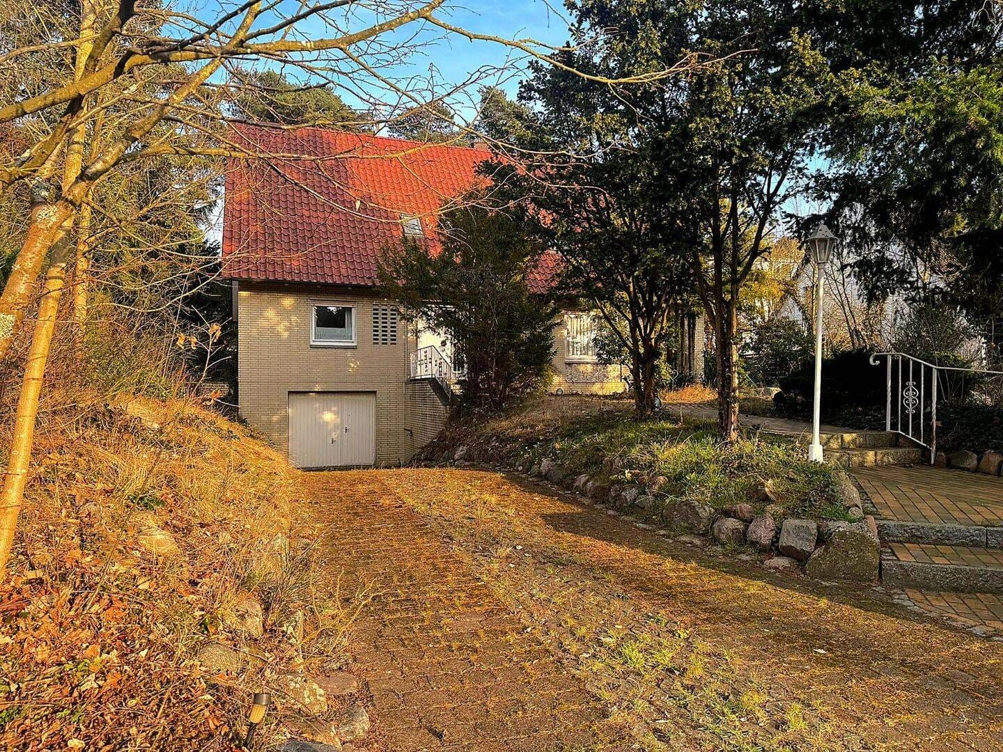Immobilie in Bad Bevensen - Familienhaus mit Ausbauchance in schöner Sackgassenlage im Roggenkamp - Bild 3