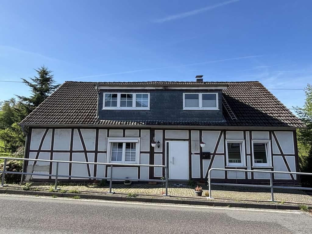 Immobilie in Reichshof - Saniertes Eigenheim mit Platz für die ganze Familie! - Bild 2