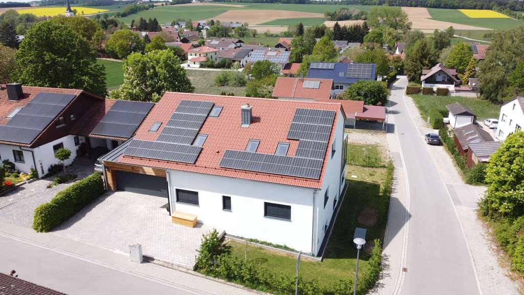 Immobilie in Mengkofen - Bieterverfahren: Neuwertiges Einfamilienhaus mit hochwertiger Ausstattung - Bild 4
