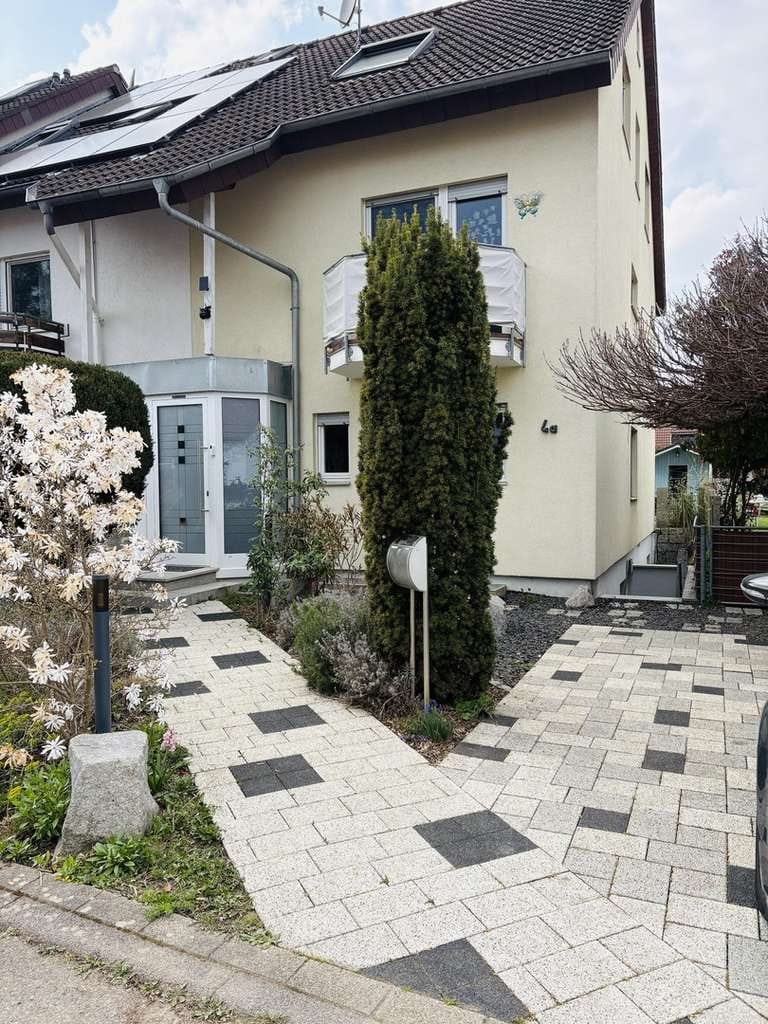 Immobilie in Eschbach - Doppelhaushälfte In Eschbach - Bild 1