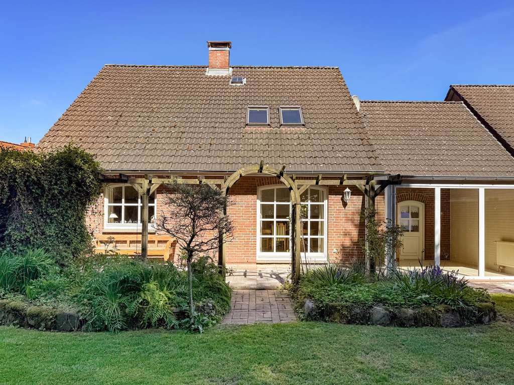 Immobilie in Silberstedt - Familienfreundliches Haus in schöner Lage mit Kamin, Wintergarten und Vollkeller - Bild 0