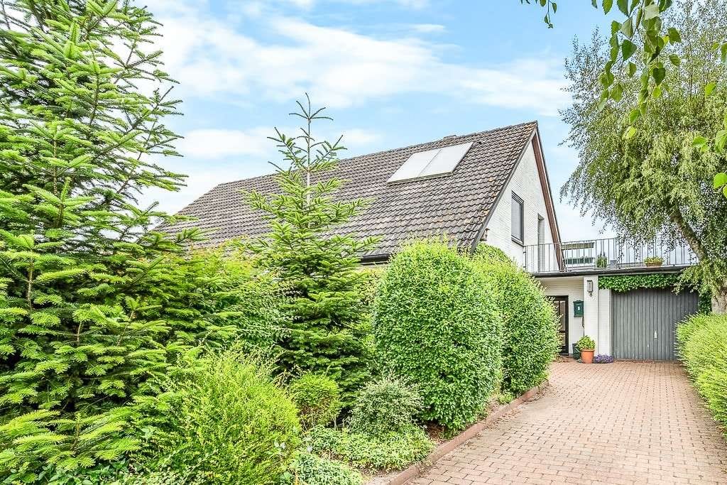 Immobilie in Niebüll - Sanierungsbedürftiges Einfamilienhaus in zentraler Lage in Niebüll - Bild 2