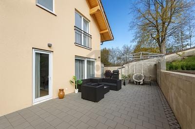 Immobilie in Scheuring - VIEL PLATZ FÜR DIE GANZE FAMILIE + 3 STELLPLÄTZE - Bild 0
