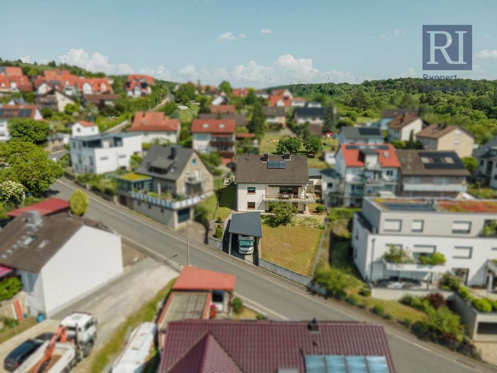 Immobilie in Eibelstadt - Großzügiges Zuhause mit Fernblick über Eibelstadt - Bild 1