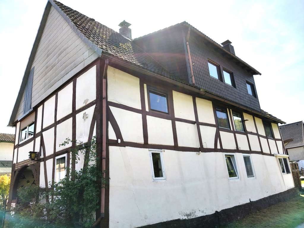 Immobilie in Bevern - Charmantes Fachwerkhaus an der Weser mit Nebengebäude und Fernblick in Dölme/Bevern - Bild 2