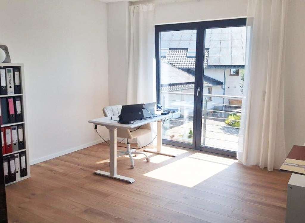 Immobilie in Altweidelbach - Repräsentativer Bauhaus Stil mit gehobener Ausstattung - Bild 4