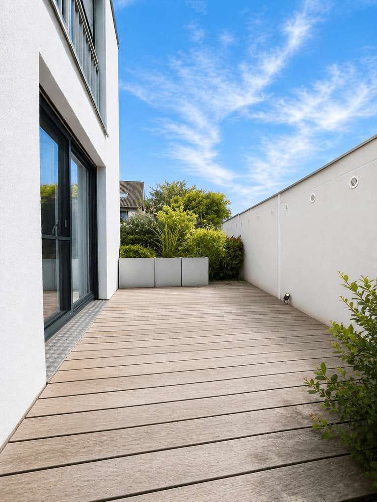 Immobilie in Wittnau - Einziehen, Wohlfühlen, Genießen – Modernes Reihenendhaus mit Pool und EEK A+ in Wittnau - Bild 1
