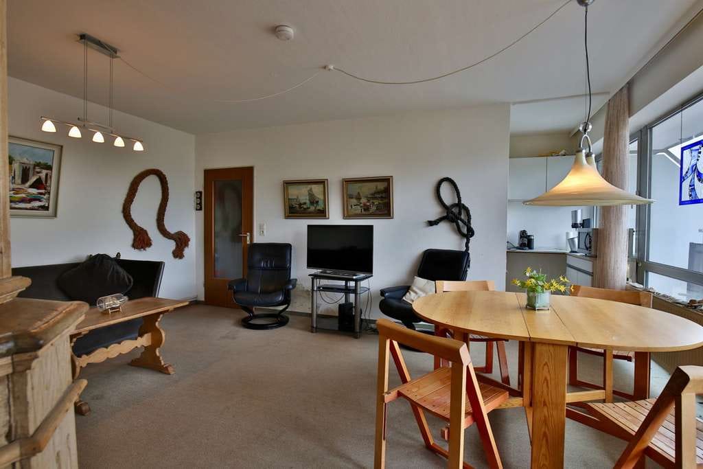 Immobilie in Wangerooge - Wohnung mit großem Süd-West-Balkon, 2 Schlafzimmer und mit viel Potenzial - Bild 3