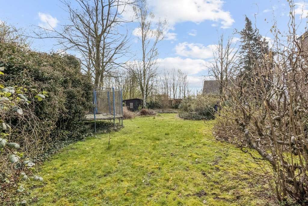 Immobilie in Rietberg - Solides Mehrfamilienhaus mit großem Grundstück in Rietberg – attraktive Kapitalanlage mit Potenzial - Bild 3