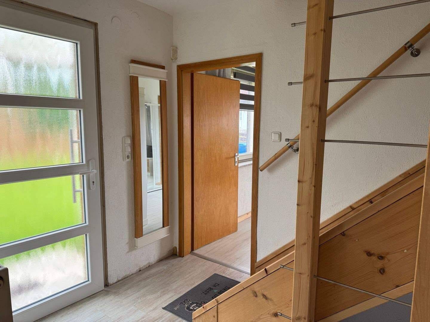 Immobilie in Staufenberg - Einfamilienhaus auf wunderschönem und sonnigen Garten  - Bild 2