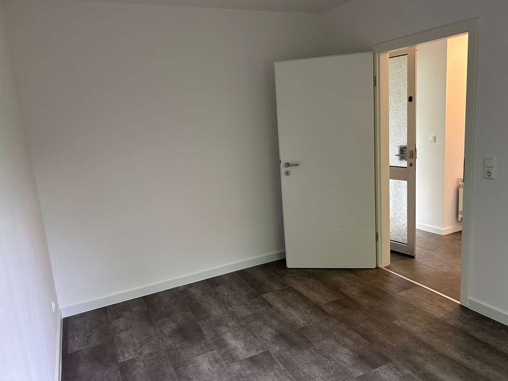 Immobilie in Bad Kissingen - Renovierte 2-Zimmer Wohnung mit Balkon und Stellplatz - Bild 4
