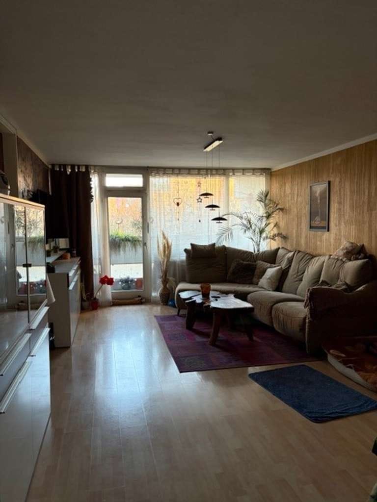 Immobilie in Taufkirchen - Brück Immobilien - Vermietete 4 Zi.-Eigentumswohnung mit 2 Loggien - Bild 3