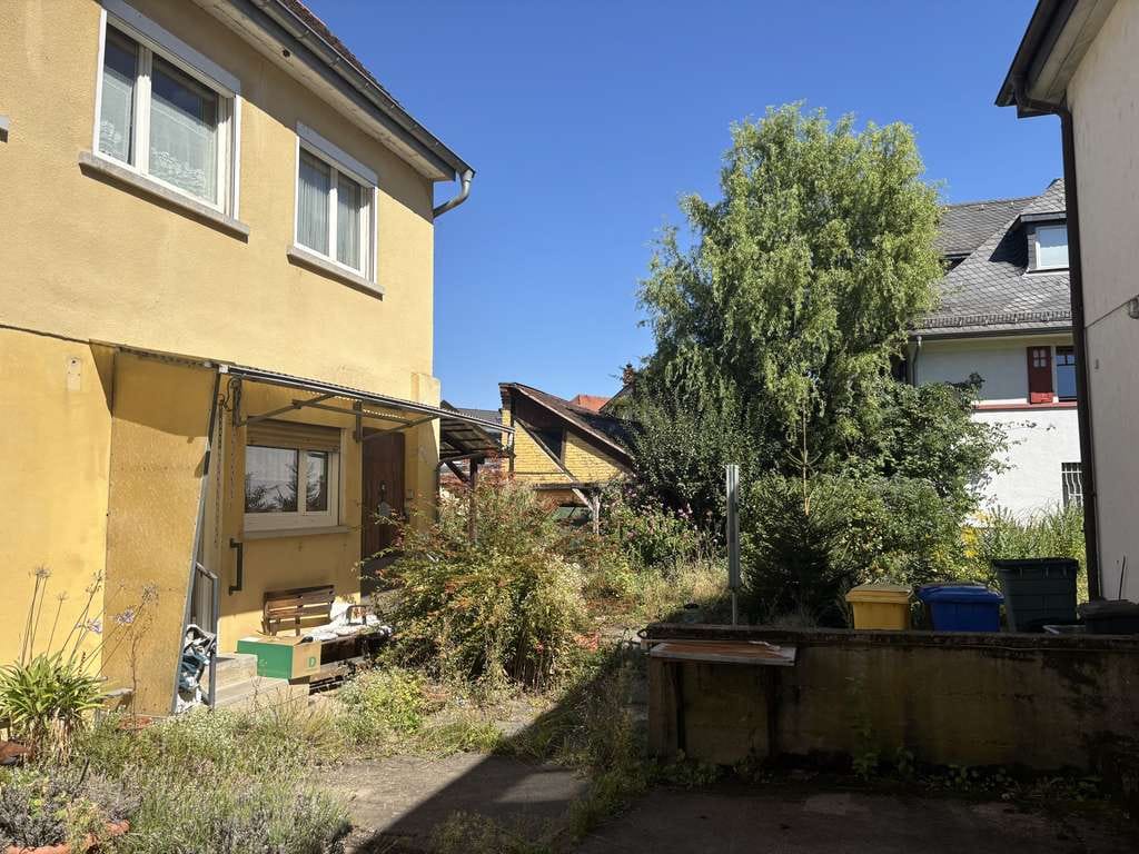Immobilie in Kelkheim - Renovierungsbedürftiges Ensemble im Herzen von Kelkheim - Bild 2